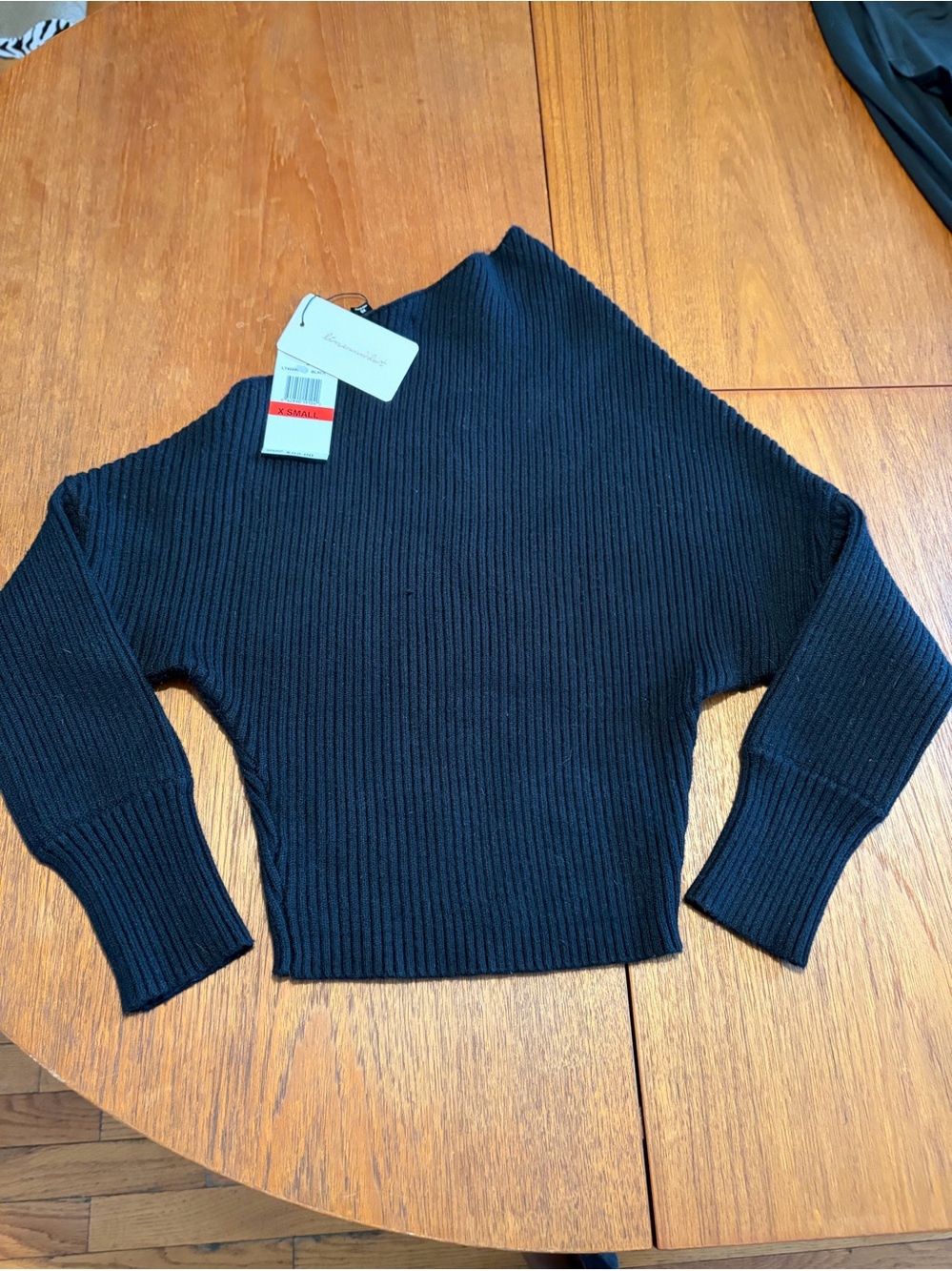Line & Dot Black One-Shoulder Ribbed Sweater - Picture 2 of 3